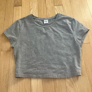 Tna by Aritzia baby tee thumbnail 1