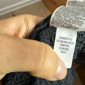 Old Navy Black Short Sleeve Square Neck Crepe Tee thumbnail 4