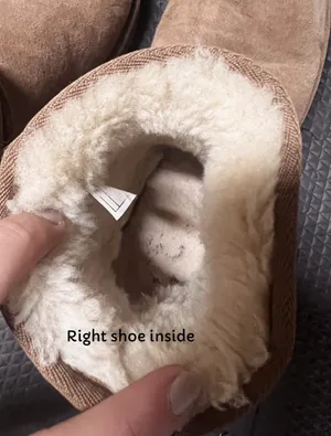 UGG Mini Boots thumbnail 7