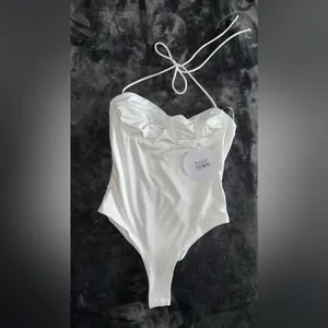 Princess Polly Maddie Bodysuit in White Size 6 New with tag thumbnail 5