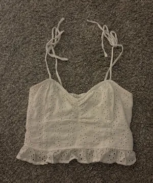 Hollister Top thumbnail 1