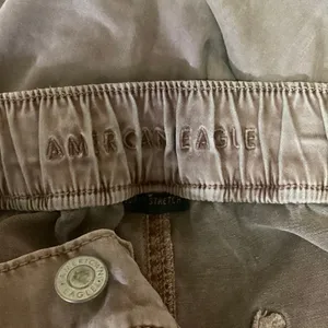 American Eagle Tan Beige Drawstring Cargo Skinny Zip Utility Jogger Pants Sz 6 thumbnail 4