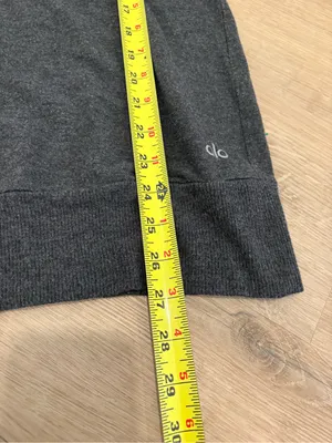 Alo Yoga Lightweight Open Back Long Sleeve Size Large thumbnail 6
