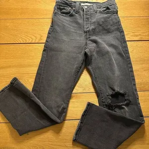Levi wedgie button fly jeans 28 black thumbnail 1