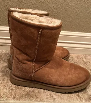 UGG Boot thumbnail 1