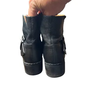 Gentle Souls Booties Womens Size 8 Black Leather Binta Slit Moto‎ Bootie Zip thumbnail 9