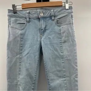 American Eagle Light Wash Mid Rise Cropped‎ Jegging Jeans Size 4 thumbnail 2