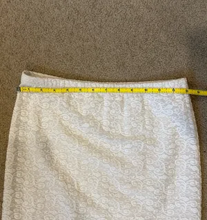 Venus White Lace Skirt thumbnail 4