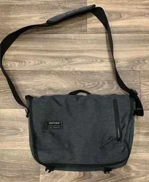 Swiss Gear Messenger / Laptop Bag. Adjustable strap Shoulder Pad thumbnail 1