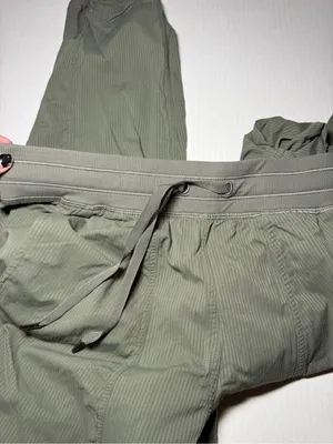 Lululemon Dance Studio Cargo Pants 28" thumbnail 4