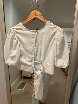 Divided H&M White Puff Sleeve Tie Back Crop Top thumbnail 3