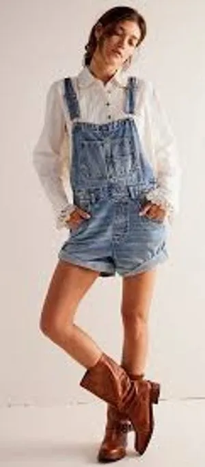 We The Free FREE PEOPLE Ziggy Denim Overalls Shortalls Size Medium M Shorts thumbnail 1