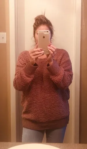 Rose twist back sweater Size undefined thumbnail 1