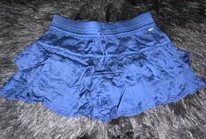 Victoria's Secret Skirt thumbnail 1