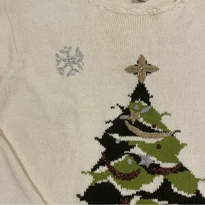 Vintage cream Christmas tree Grannycore coastal grandma scallop neck sweater 🎄 thumbnail 6
