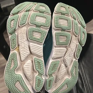 Hoka One One Women's Bondi 7 Teal Athletic Shoes please see stain thumbnail 9