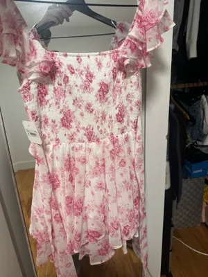 dress thumbnail 4