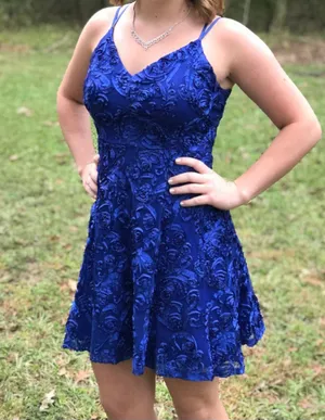 Dress thumbnail 1