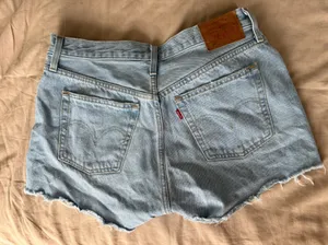 Levi's Premium 501 Shorts High-Rise thumbnail 2