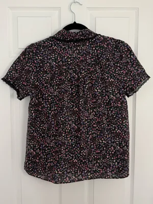 Jcrew Lace-Trim Button-Up Shirt in Liberty Strawberry Floral Fabric Size 2 thumbnail 4