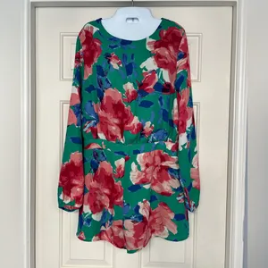 Lulus Women's Romper Green Floral Long‎ Sleeve Open Back Lined Size Large thumbnail 3
