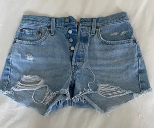 Levi's Women’s 501 Original Shorts thumbnail 1