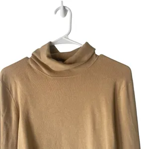 Dolce & Fabuloso Vintage Women's Size XL‎ Silk Blend Turtle Neck Sweater thumbnail 2