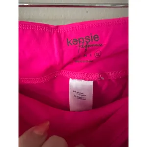 Kensie Performance Neon Pink Cropped Leggings Size XL thumbnail 3