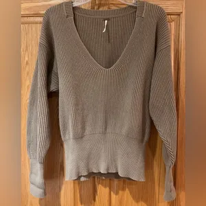 Free People Allure‎ Pull Over Deep V-Neck Ribbed Sweater Taupe Brown Size Small thumbnail 7