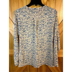 BKE Boutique Sheer Button down Blouse Top Size Small Animal Print Peach/gray (39 thumbnail 5