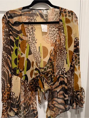 Cato NWT Animal Print Tie-Front Blouse Size Small thumbnail 1