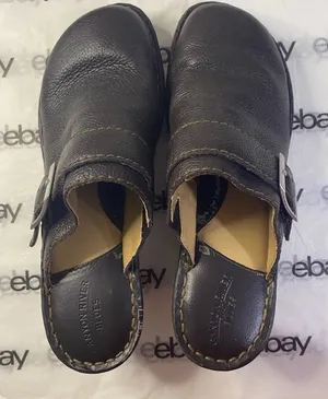 Canyon River Blues Brown Leather Slip on Clogs Womens Size 9M Comfort Mule Shoes thumbnail 1