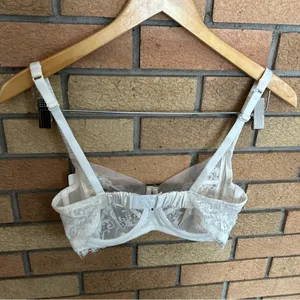 NWT Wacoal Center Stage Underwire Unlined Bra White Lace Mesh 855323 Size 32D thumbnail 6
