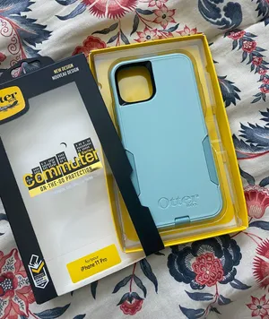 OtterBox Iphone 11 pro case thumbnail 1