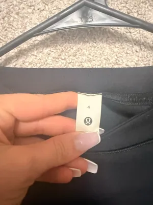Lululemon cropped crew thumbnail 3