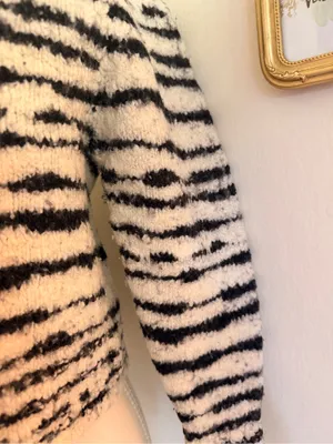 Ulla Johnson Black & Cream Zebra-Print Cropped Teddy Jacket 100%Merino Wool thumbnail 8