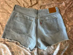 Levi’s 501 Denim Shorts thumbnail 2