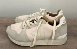 Veja bastille holiday quartz pink athletic size 5 shoe workout thumbnail 1