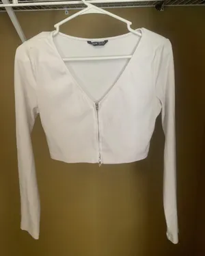 long sleeve crop top thumbnail 1
