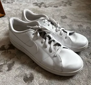 Nike Court thumbnail 1