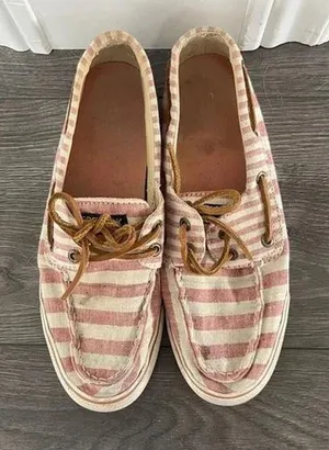 Sperry Boat Shoes Red and White Seer Sucker Stripe Leather Lace Up Preppy Size 7 thumbnail 1