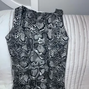 ZARA Snake Pattern Stretch Square Neck Tank Top Small thumbnail 2