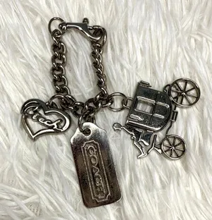 Vintage COACH y2k Carriage Heart Hangtag Bag Charm Key Fob thumbnail 1