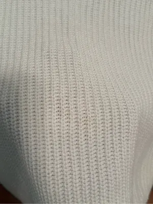 Abercrombie & Fitch Easy Shaker Chunky Sweater Vest in White thumbnail 4