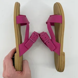 Crocs Tulum Toe Post Sandal Flip Flop Fuchsia Pink Tan Women 7 Buckle Straps thumbnail 7