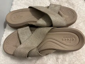 Tan Crocs ladies Sz.9 thumbnail 8