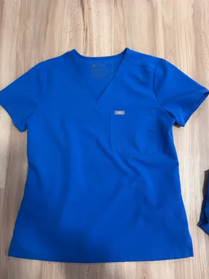 Figs XS /P Bottom XXS\P Top Scrub Set thumbnail 5