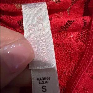 Victoria's Secret Y2K 2001 Scarlet Lace Camisole size small thumbnail 2
