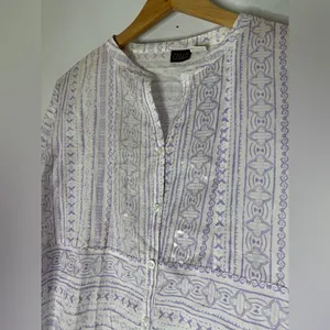 Salon Studio 3/4 Sleeve Button‎ Down White Purple Print Sequin Detail Top Medium thumbnail 3