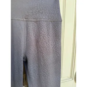 Beyond Yoga Womens High Waisted Animal Print Leggings Charcoal Size Small‎ USA thumbnail 3